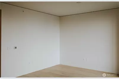 2510 6th Ave #2007, Seattle, WA 98121 - Photo 9