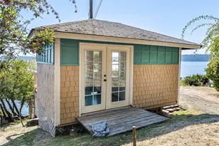 13037 SW Bachelor Rd, Vashon, WA 98070 - Photo 19