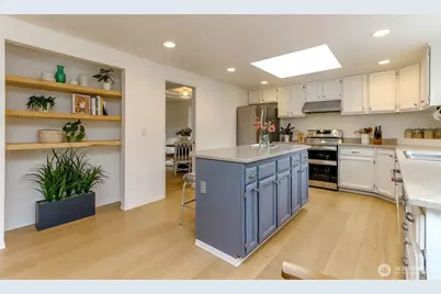 1855 Hillside Drive NE, Tacoma, WA 98422 - Photo 3