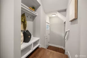 814 23rd Ave E, Seattle, WA 98112 - Photo 23