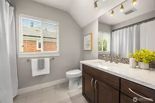 814 23rd Ave E, Seattle, WA 98112 - Photo 21