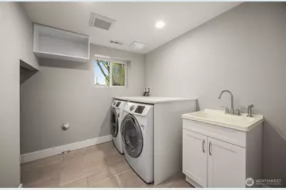 814 23rd Avenue E, Seattle, WA 98112 - Photo 27