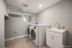 814 23rd Ave E, Seattle, WA 98112 - Photo 27