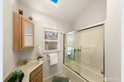 630 NW 76th Street, Seattle, WA 98117 - Photo 11