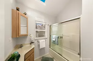 630 NW 76th St, Seattle, WA 98117 - Photo 11