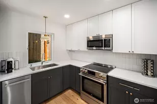 4028 5th Ave NE, Seattle, WA 98105 - Photo 13