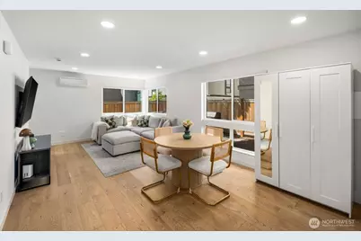 4028 5th Avenue NE, Seattle, WA 98105 - Photo 5