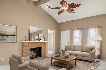 118 SW 116th Street #D32, Seattle, WA 98146 - Photo 1