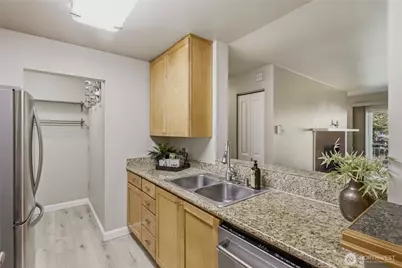 12303 Harbour Pointe Boulevard #W204, Mukilteo, WA 98275 - Photo 11
