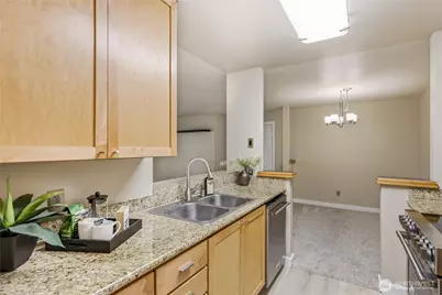 12303 Harbour Pointe Boulevard #W204, Mukilteo, WA 98275 - Photo 9