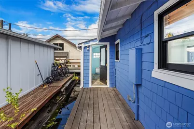 2818 Boyer Avenue E #6, Seattle, WA 98102 - Photo 37