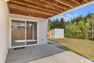 8586 121st Pl SE, Newcastle, WA 98056 - Photo 33