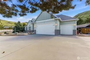 308 Kray Ike Ct, Wenatchee, WA 98801 - Photo 3