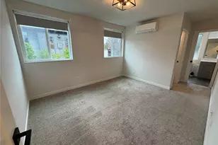 919 N 103rd St, Seattle, WA 98133 - Photo 9