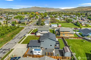 1631 Fuller St, Wenatchee, WA 98801 - Photo 3