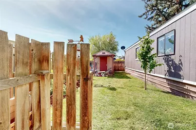 968 NE Empire Street, College Place, WA 99324 - Photo 27