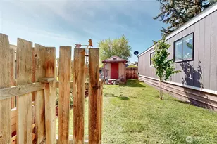 968 NE Empire St, College Place, WA 99324 - Photo 27