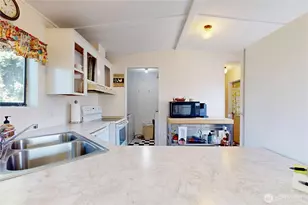 968 NE Empire St, College Place, WA 99324 - Photo 9