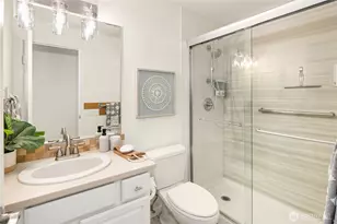 2616 4th Ave N, Seattle, WA 98109 - Photo 17