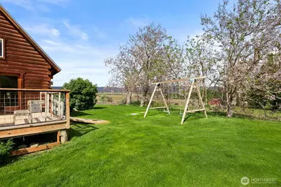 134 Thorburn Lane, Malaga, WA 98828 - Photo 33