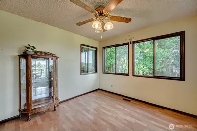 731 Carnine Road, Castle Rock, WA 98611 - Photo 13