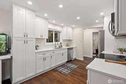7041 67th Street NW, Gig Harbor, WA 98335 - Photo 3