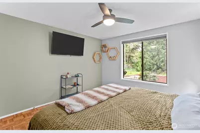 12921 208th Avenue Ct E, Bonney Lake, WA 98391 - Photo 19
