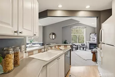 16125 Juanita-Woodinville Way NE #2511, Bothell, WA 98011 - Photo 11