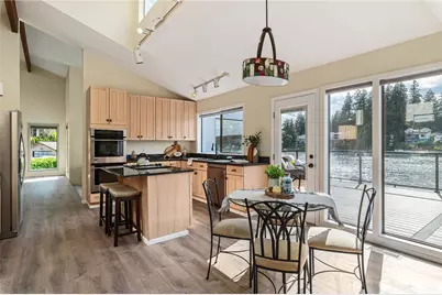 4610 Marine View Place, Bremerton, WA 98312 - Photo 5