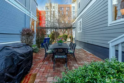 2315 E Spring Street, Seattle, WA 98122 - Photo 31