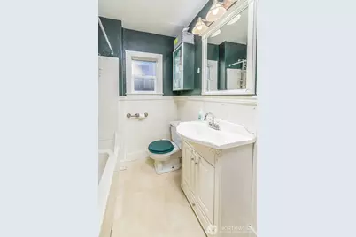 2315 E Spring Street, Seattle, WA 98122 - Photo 23