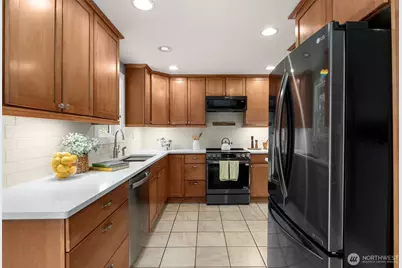 625 SW 127th Street, Seattle, WA 98146 - Photo 11