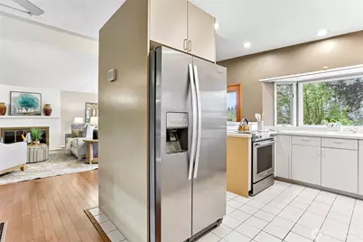 12226 SE 25th Street, Bellevue, WA 98005 - Photo 11