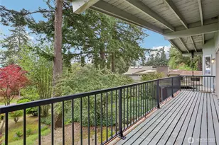 12226 SE 25th St, Bellevue, WA 98005 - Photo 29