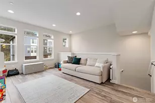 13420 Manor Way, Lynnwood, WA 98087 - Photo 9