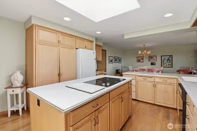 911 12th Avenue N, Edmonds, WA 98020 - Photo 15