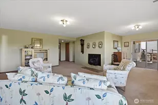 911 12th Ave N, Edmonds, WA 98020 - Photo 27