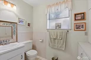 911 12th Ave N, Edmonds, WA 98020 - Photo 29