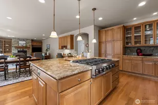 2759 NW Pine Cone Pl, Issaquah, WA 98027 - Photo 9
