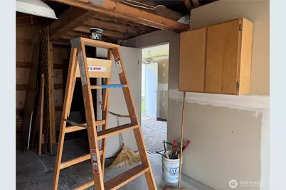 821 108th Street S, Tacoma, WA 98444 - Photo 23