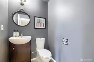 806 NW 52nd St, Seattle, WA 98107 - Photo 35