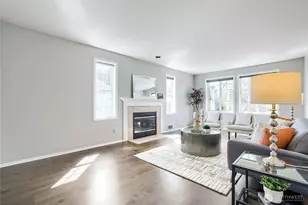 806 NW 52nd St, Seattle, WA 98107 - Photo 3