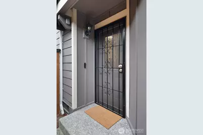 2502 204th Place SW #B1, Lynnwood, WA 98036 - Photo 5