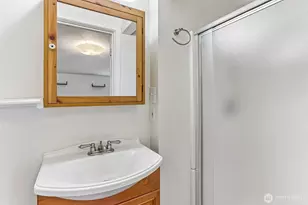 16966 121st Ave SE, Renton, WA 98058 - Photo 9