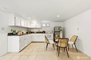 1471 NW 77th St, Seattle, WA 98117 - Photo 25