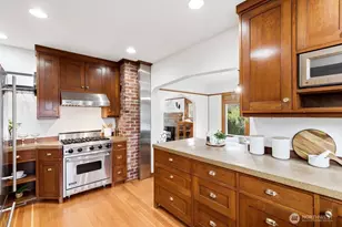1471 NW 77th St, Seattle, WA 98117 - Photo 13