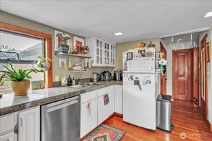 172 16th Ave, Seattle, WA 98122 - Photo 11