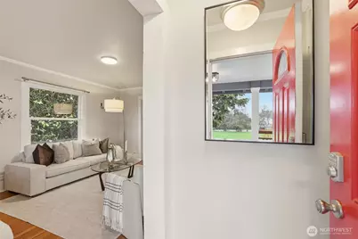 9732 59th Avenue S, Seattle, WA 98118 - Photo 5