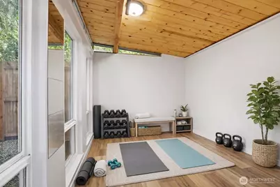 9732 59th Avenue S, Seattle, WA 98118 - Photo 27