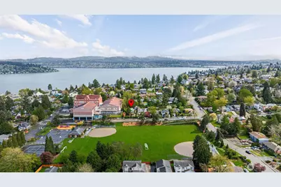 9732 59th Avenue S, Seattle, WA 98118 - Photo 3